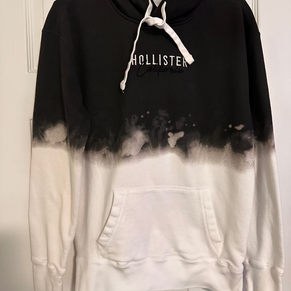 Hollister black & white pullover classic sweatshirt Sz S - Picture 2 of 5